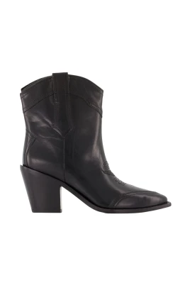 Cara Spazzo Ankelboots