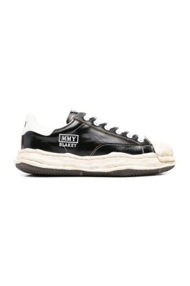 black-chunky-rubber-sole-sneakers