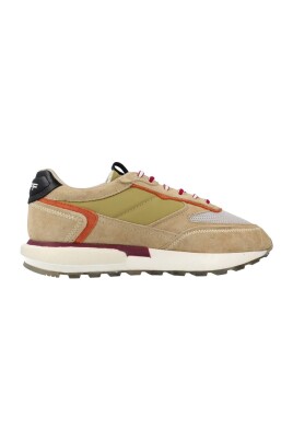 sneakers-sportives-pour-un-style-actif