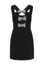 robe-noire-col-halter-ligne-a