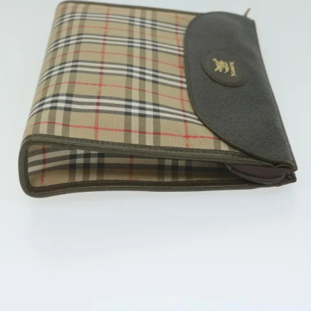 Burberry Vintage Pre-owned Nylon clutches Beige Dames