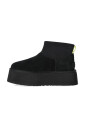 botte-classique-mini-dipper-en-daim-noir
