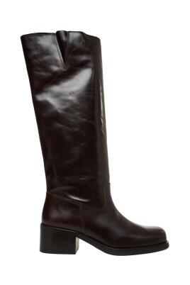a8911-knee-high-boot