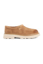 daim-logo-en-relief-semelle-eva-chaussures