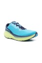 chaussures-plates-bleues-avec-details-reflechissants