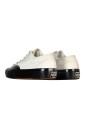sneakers-basses-en-toile-blanche