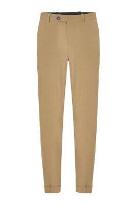 beige-trousers