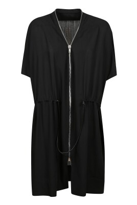 manteau-noir-avec-fermeture-eclair-et-cordon-a-la-taille
