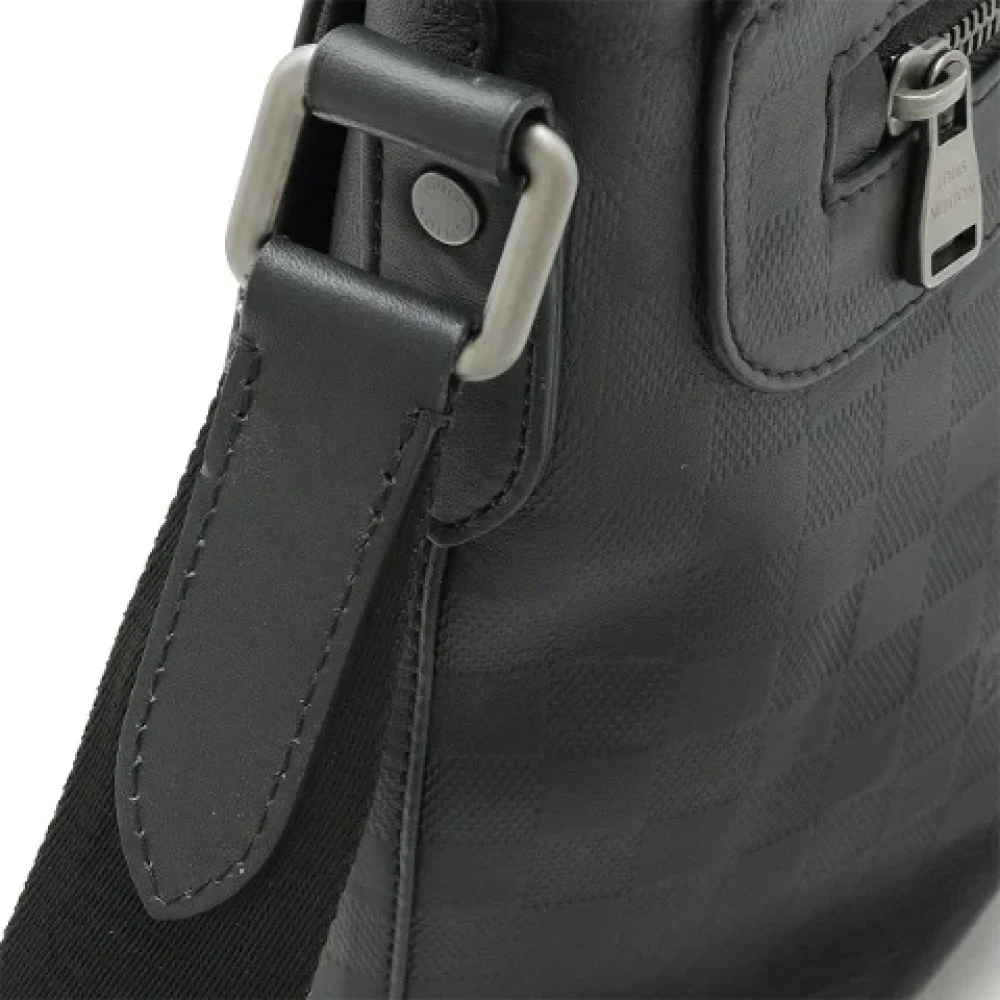 Louis Vuitton Vintage Pre-owned Leather shoulder-bags Black Heren