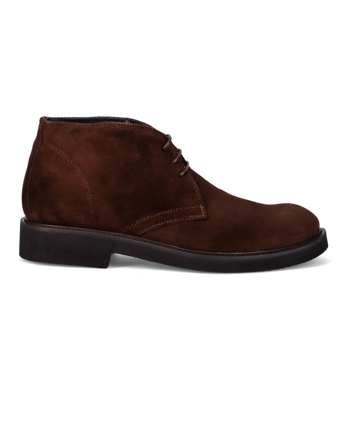 bottes-en-daim-marron-fonce