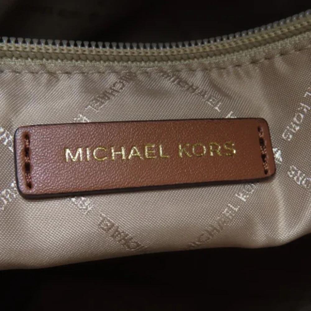 Michael Kors Pre-owned Canvas shoulder-bags White Dames