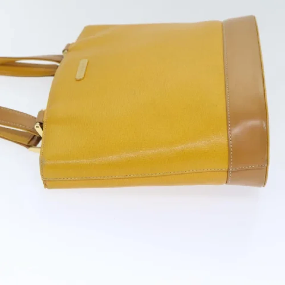 Burberry Vintage Pre-owned Leather handbags Yellow Dames