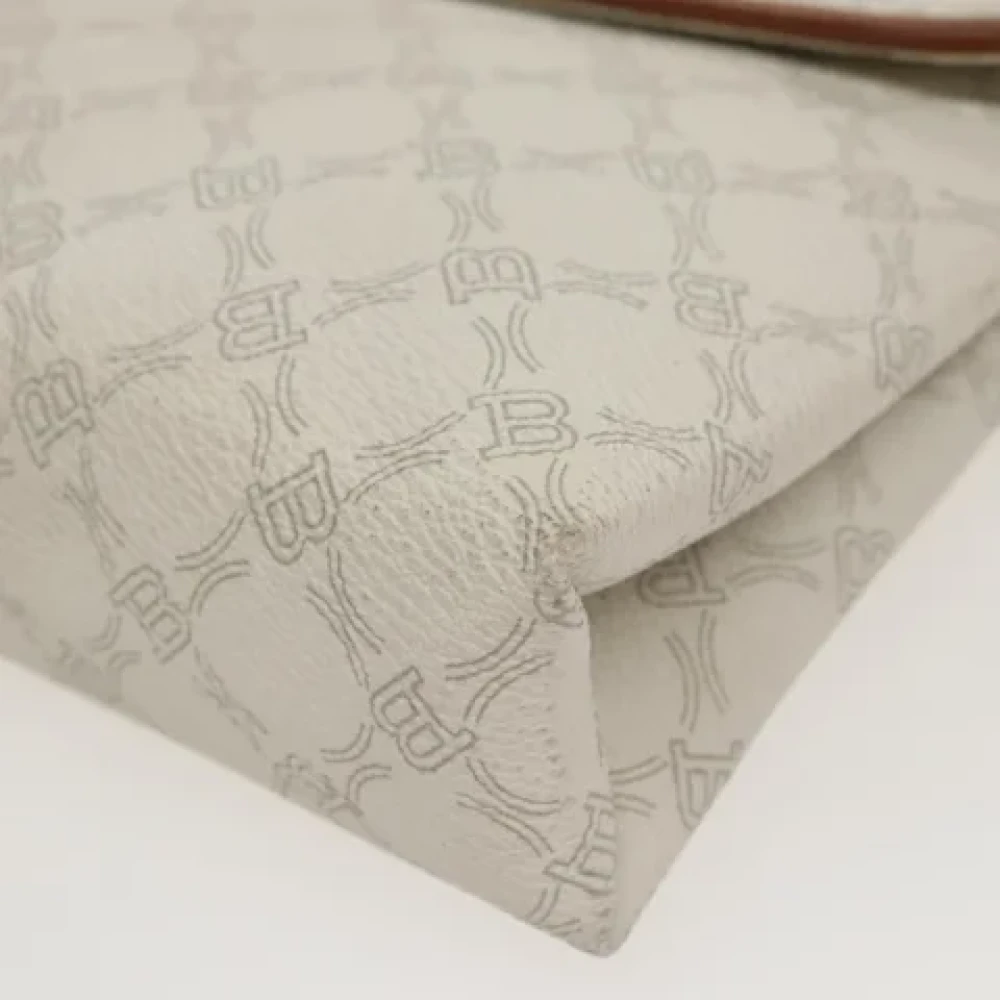 Bally Pre-owned Leather clutches White Dames