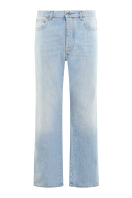 avslappnade-diag-jeans-for-man