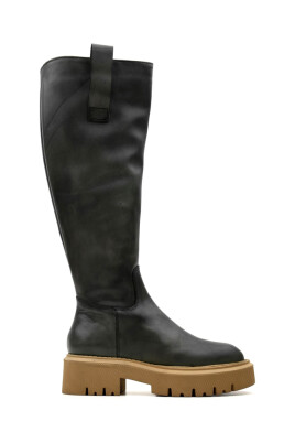 green-enchanting-boots