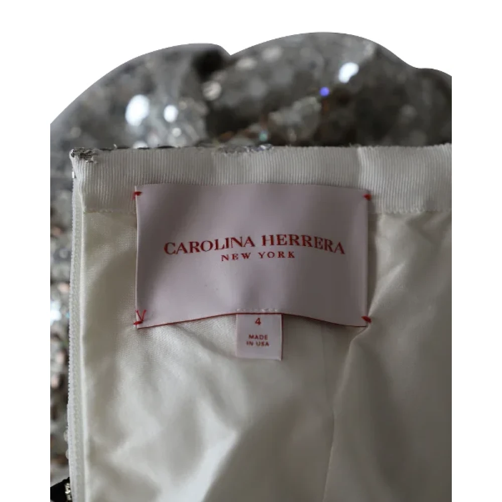 Carolina Herrera Pre-owned Silk dresses Gray Dames