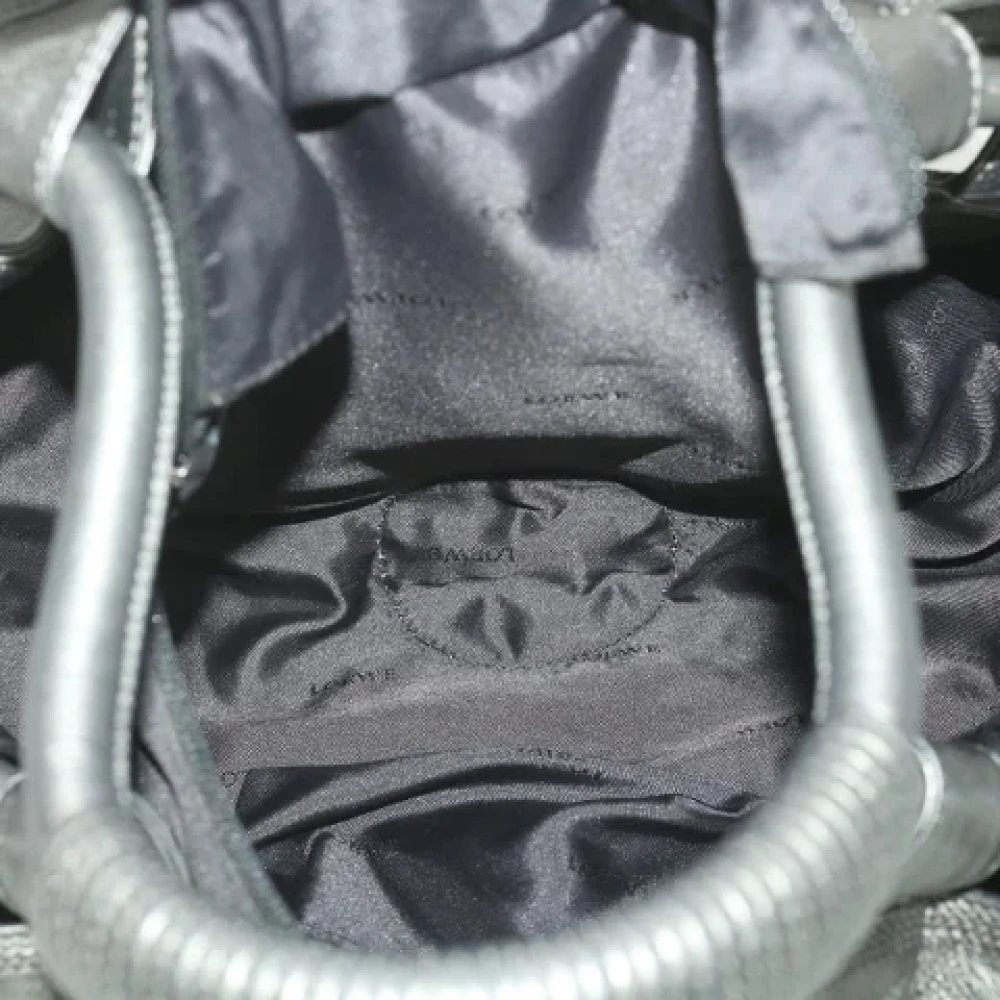 Loewe Pre-owned Leather shoulder-bags Gray Dames