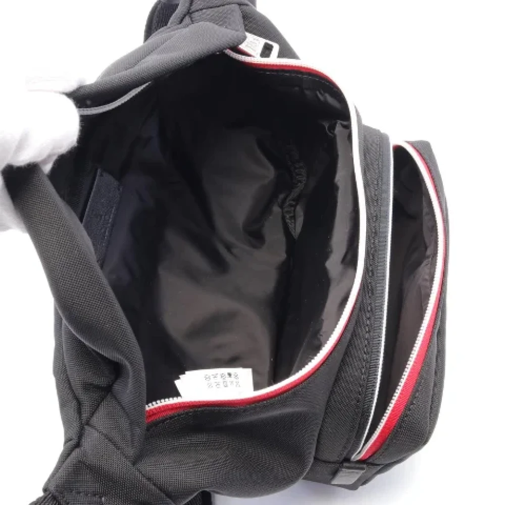 Moncler Pre-owned Canvas shoulder-bags Black Dames
