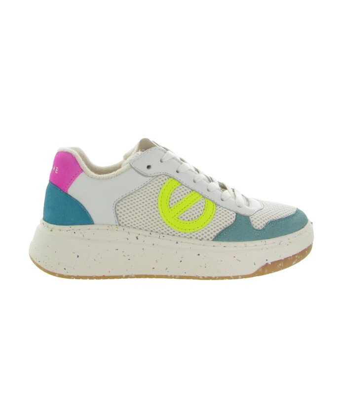 suede-spark-sneaker