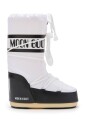 bottes-d-hiver-emblematiques-en-nylon