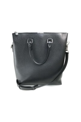 pre-owned-leather-shoulder-bags
