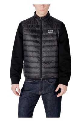black-padded-vest-turtleneck-gilet