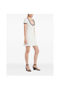 robe-a-encolure-degagee-et-logo-brode