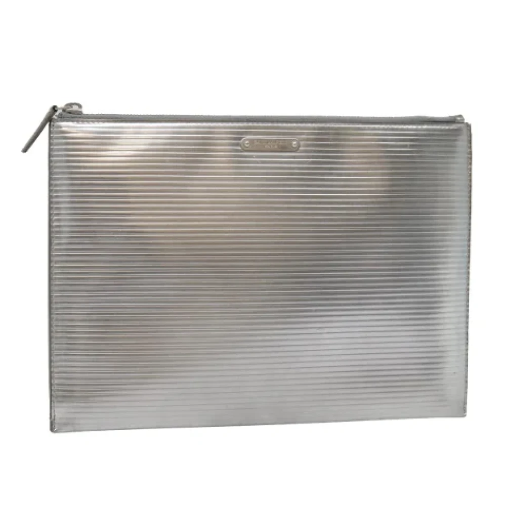 Yves Saint Laurent Vintage Pre-owned Canvas clutches Gray Dames