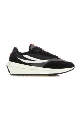 dark-shadow-low-top-sneaker