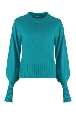 luxury-cashmere-sweater-ribbed-knit-edges