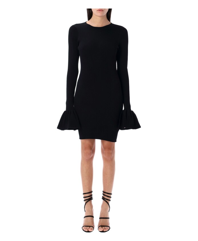 mini-robe-en-maille-a-decoupes