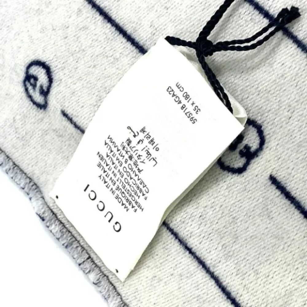 Gucci Vintage Pre-owned Wool scarves Blue Heren
