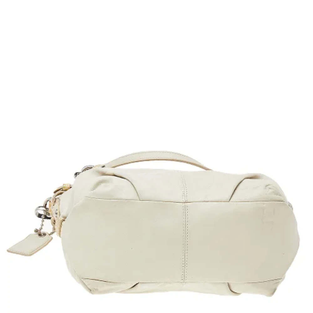 Coach Pre-owned Leather handbags Beige Dames
