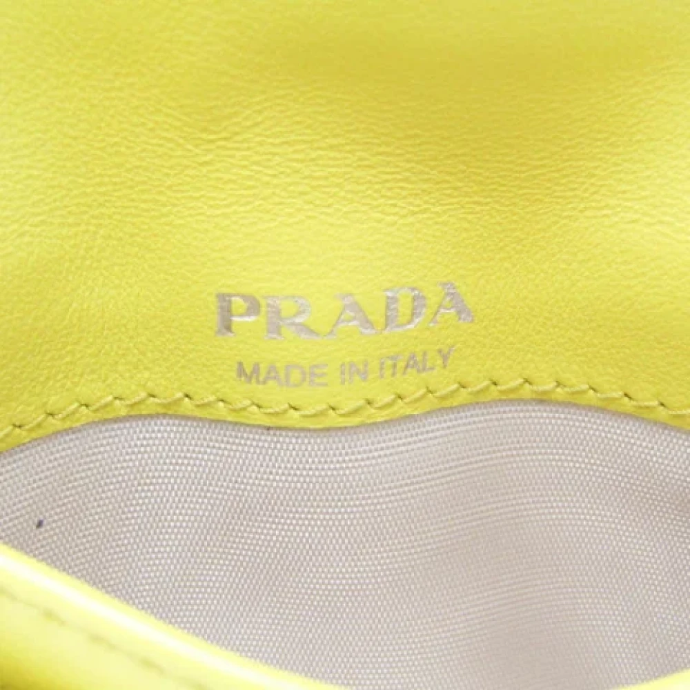 Prada Vintage Pre-owned Leather wallets Yellow Dames
