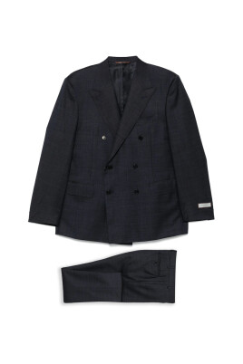 navy-blue-double-breasted-suit