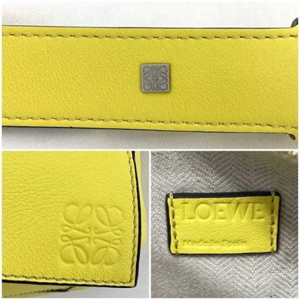 Loewe Pre-owned Fabric pouches Yellow Dames