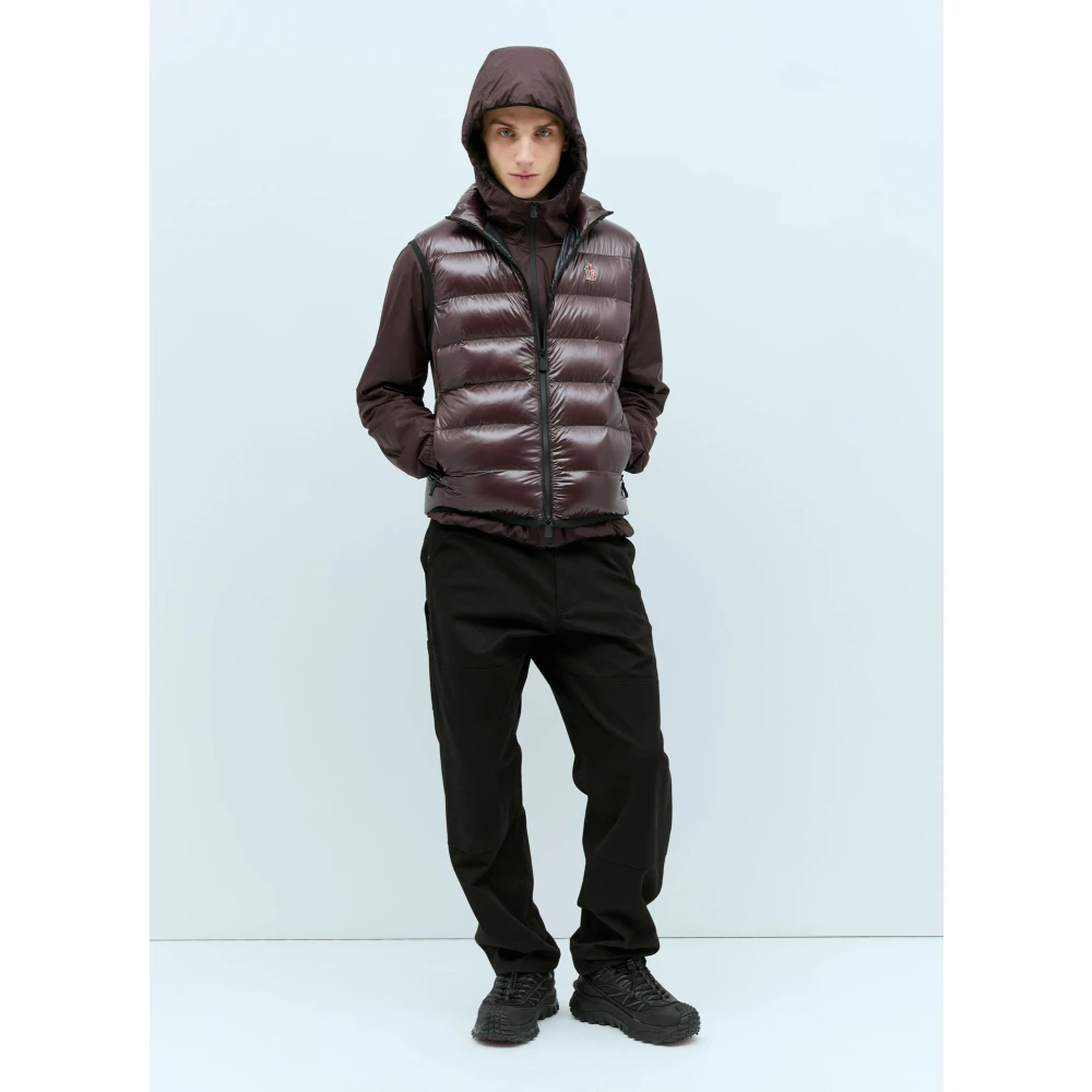Moncler Gewatteerd Down Gilet met Logopatch Brown Heren
