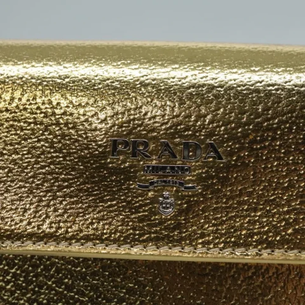 Prada Vintage Pre-owned Leather pouches Yellow Dames