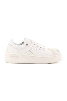baskets-basses-blanches-pour-femmes