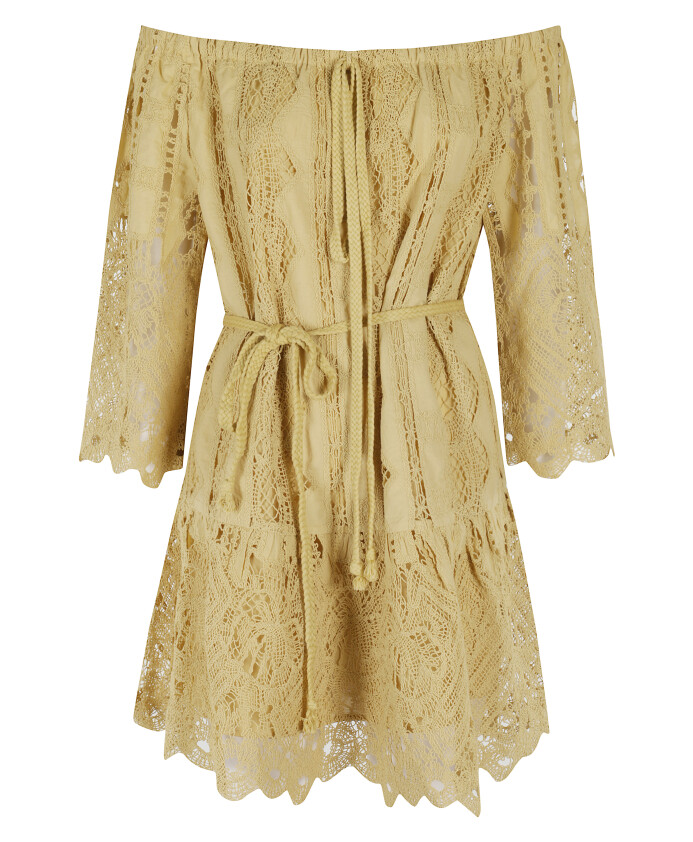 robe-jaune-en-dentelle-sangallo