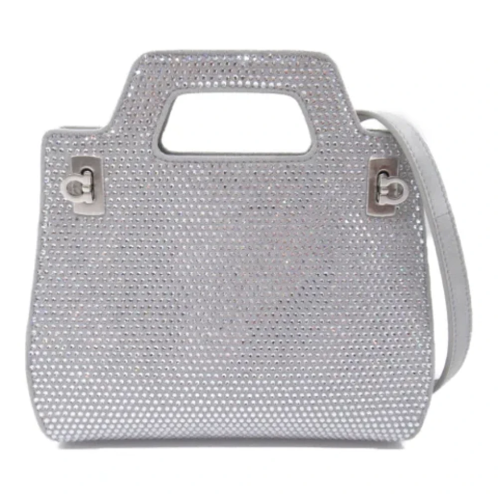 Salvatore Ferragamo Pre-owned Leather handbags Gray Dames