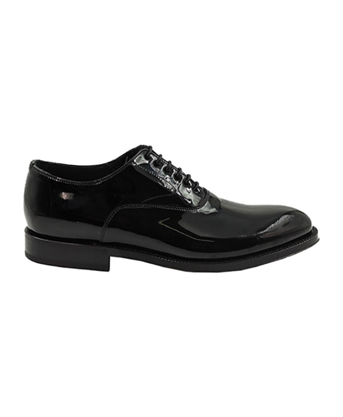 chaussures-oxford-en-cuir-noir-style-elegant
