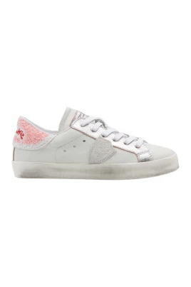 Låga sneakers i läder