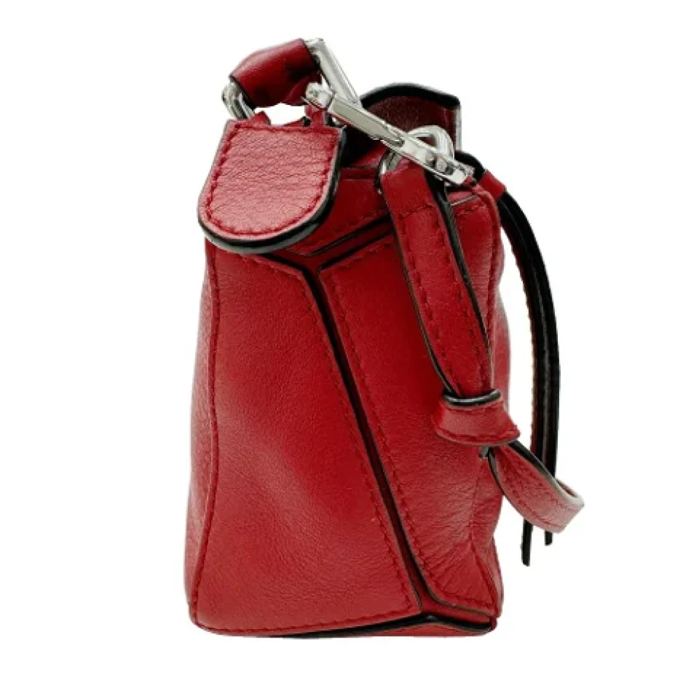 Loewe Pre-owned Canvas handbags Red Dames