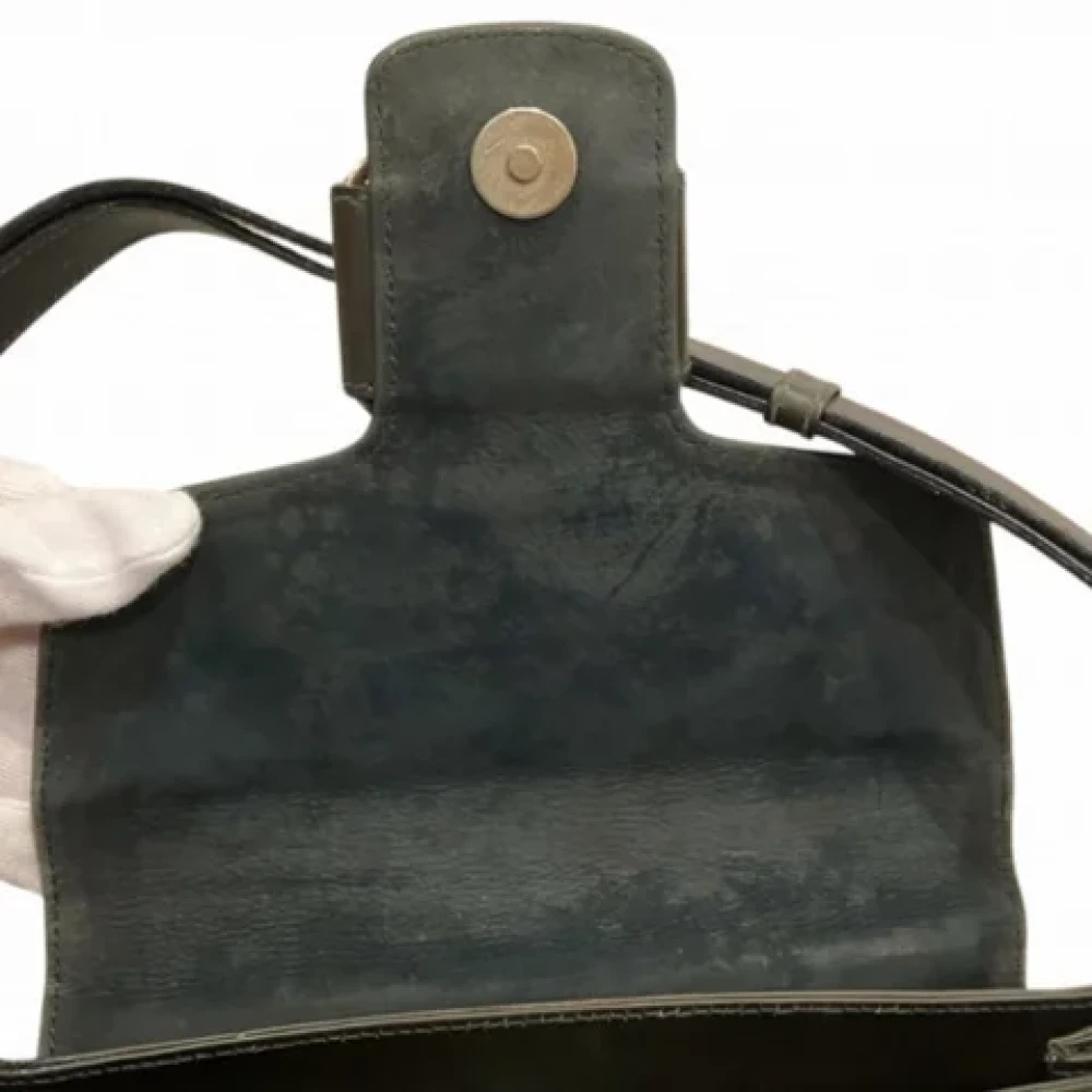 Salvatore Ferragamo Pre-owned Leather shoulder-bags Black Dames