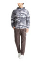 abstract-multicolor-trainingspak-met-capuchon