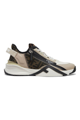 beige-sneakers-med-ff-detaljer