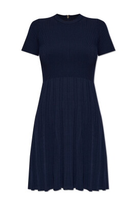 robe-avec-encolure-ronde