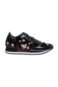 Tropez Bright - Sneakers i patentläder och sammet med broderade blommor