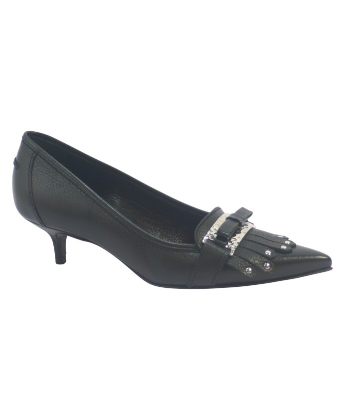 schoen-met-franjes-en-gehamerde-stijl